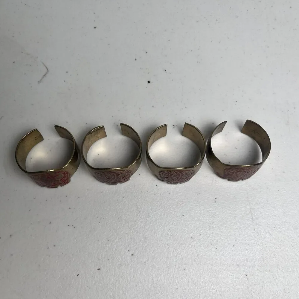 Vintage Brass Elephant Animal Napkin Rings Set Of 4 Marked India Gold Tone & Red